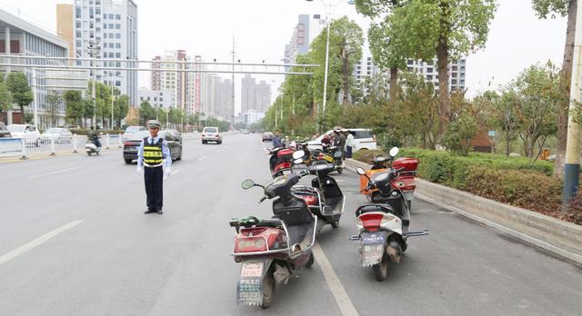 摩托车逾期会怎么办,摩托车违章不处理后果,严重时扣车怎么办